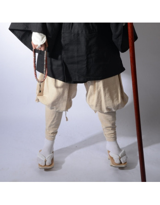 Kukuri-bakama stylization - short trousers