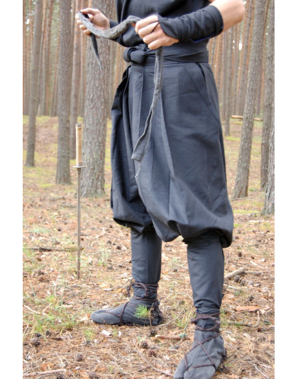 Tattsuke-bakama (igabakama) - traditional ninja and samurai battle trousers