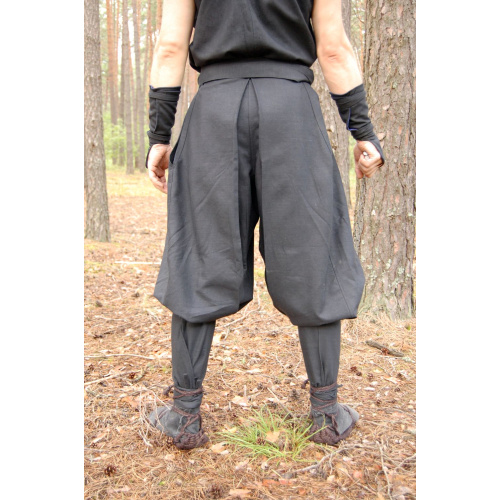 Tattsuke-bakama (igabakama) - traditional ninja and samurai battle trousers