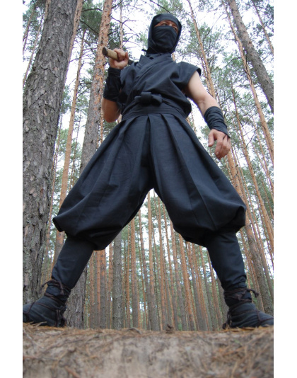 Tattsuke-bakama (igabakama) - traditional ninja and samurai battle trousers